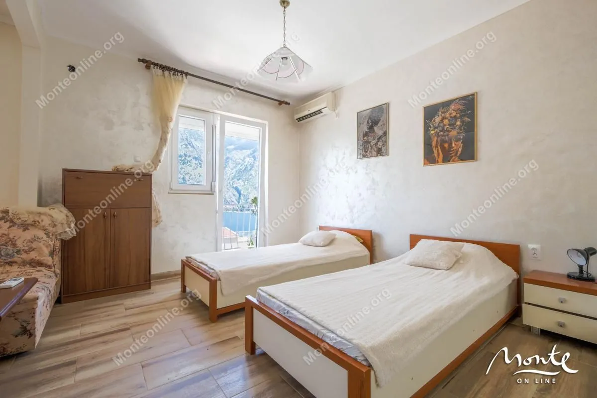 Prodaja, kuća, 172m², Muo, Kotor
