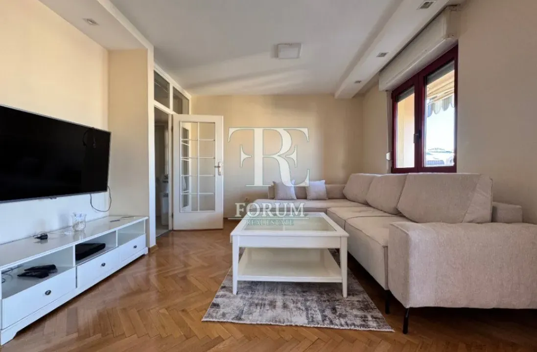 Izdavanje, jednosoban stan, 62m², Preko Morače, Podgorica