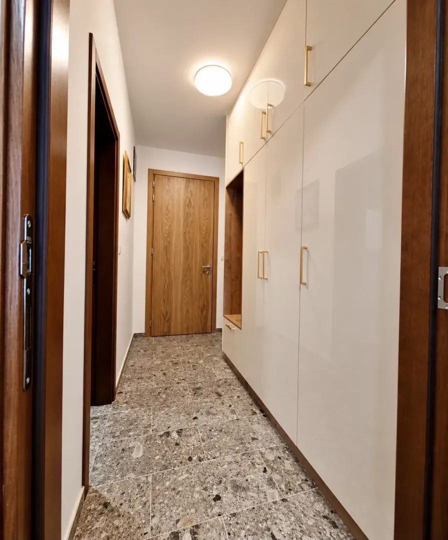 Prodaja, jednosoban stan, 46m², Zagorič, Podgorica