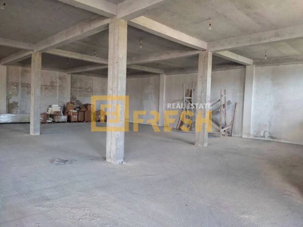 Rent, office space, 800m², Danilovgrad, Crna Gora