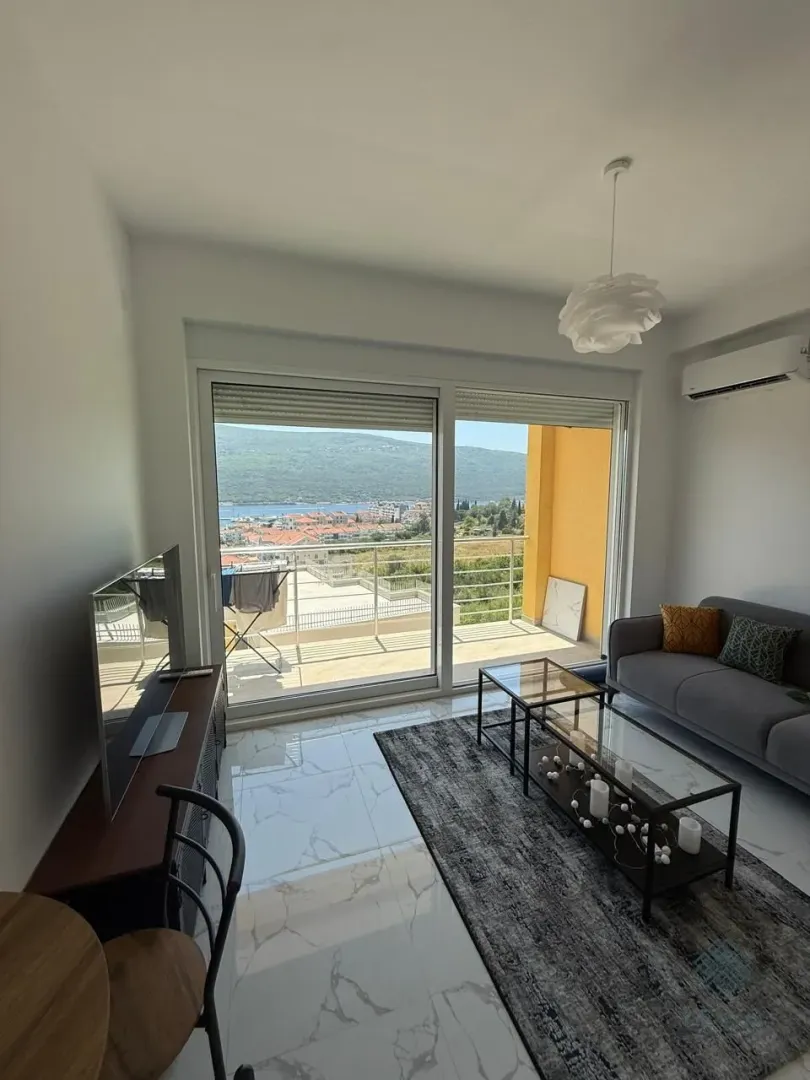 Prodaja, jednosoban stan, 47m², Đenovići, Herceg Novi