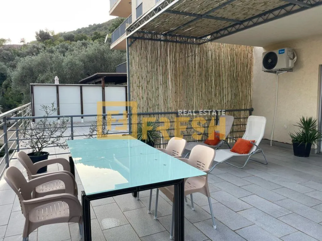 Rent, two bedroom apartment, 113m², Petrovac, Budva
