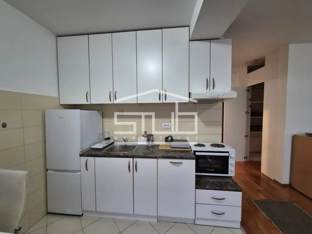 Izdavanje, jednosoban stan, 35m², Miljakovac, Rakovica