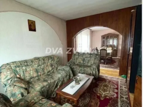 Prodaja, kuća, 420m², Farkaždin, Zrenjanin - image 5