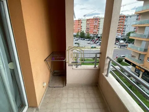 Izdavanje, jednosoban stan, 68m², City Kvart, Podgorica - image 7