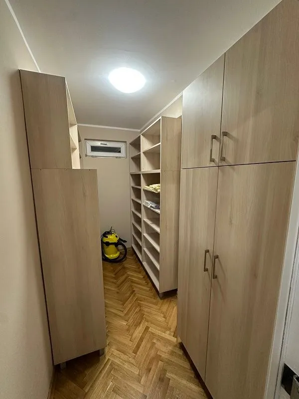 Izdavanje, dvosoban stan, 63m², Stari Grad, Beograd