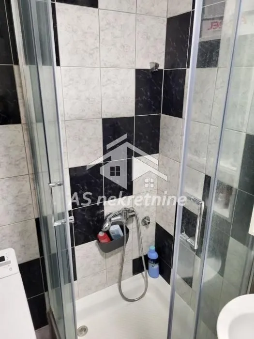 Izdavanje, dvosoban stan, 48m², Novi Beograd Blok 61, Novi Beograd Sve Podlokacije