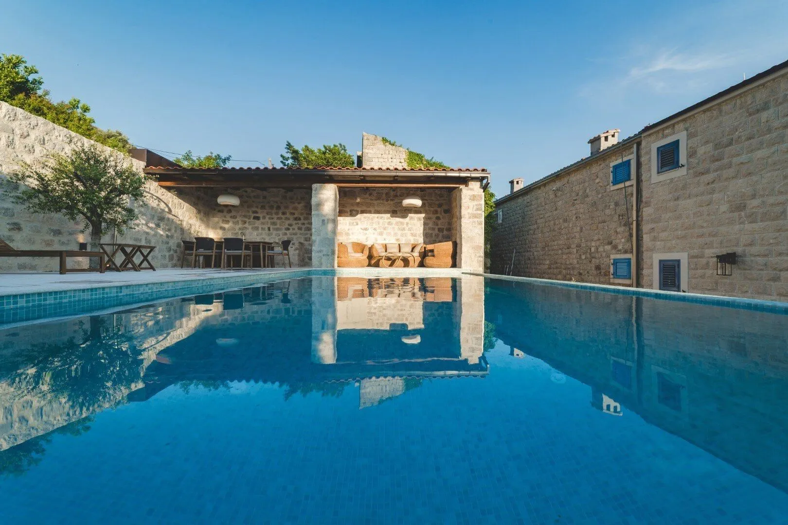 Prodaja, kuća, 197m², Reževići, Budva