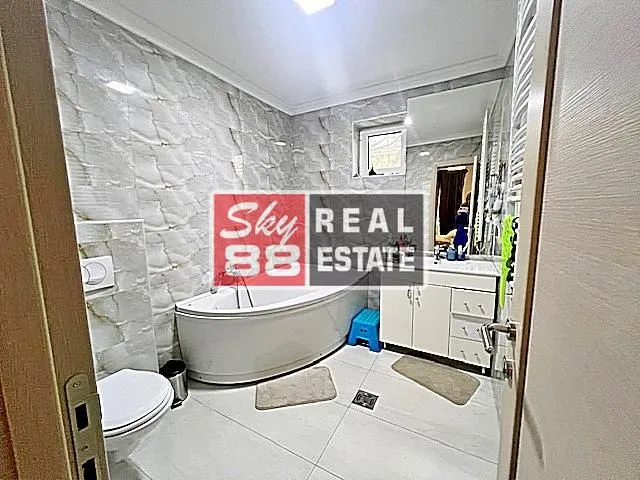 Sale, house, 108m², Savski Venac, Beograd