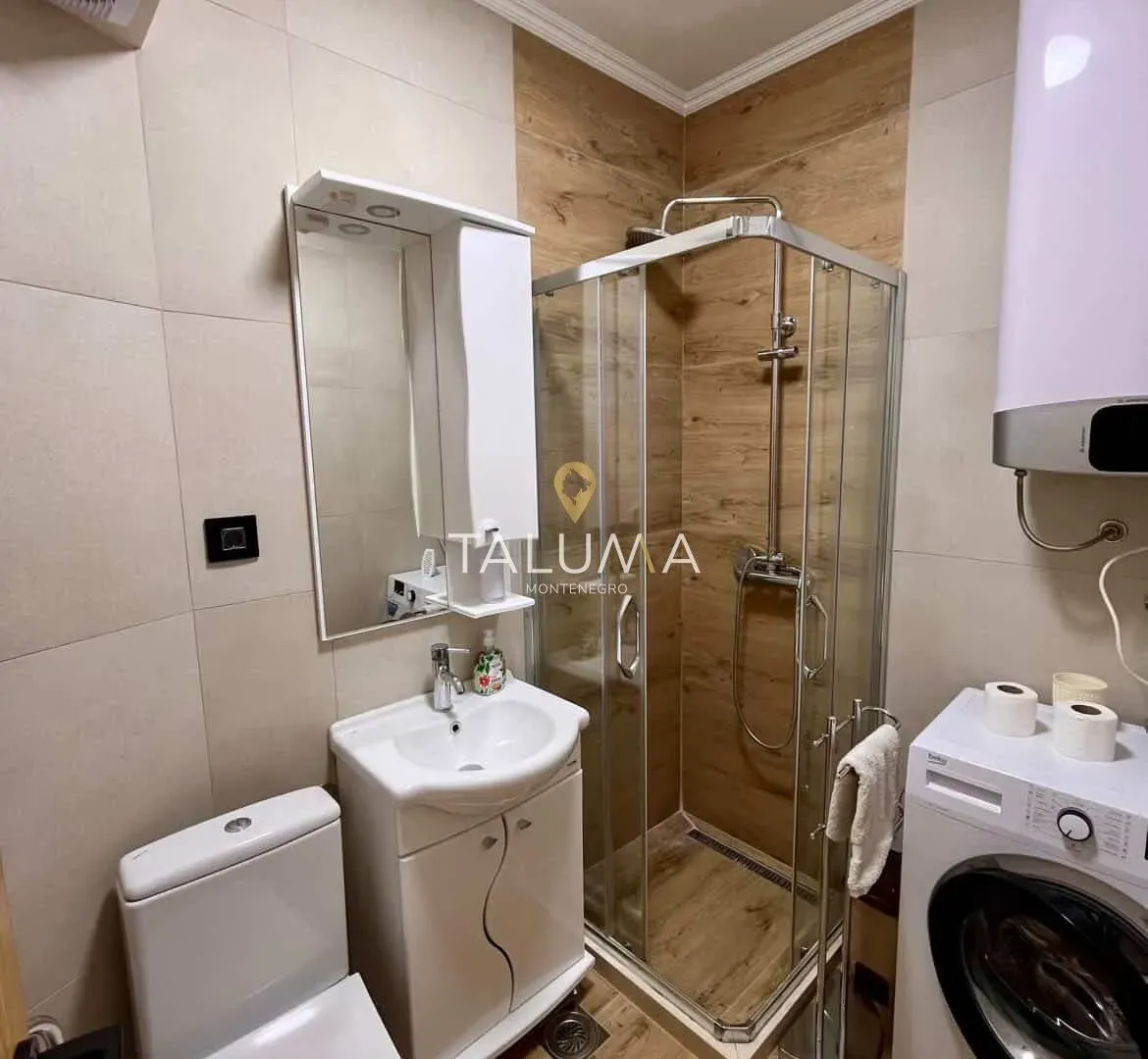 Rent, two bedroom apartment, 65m², Pobrežje, Podgorica