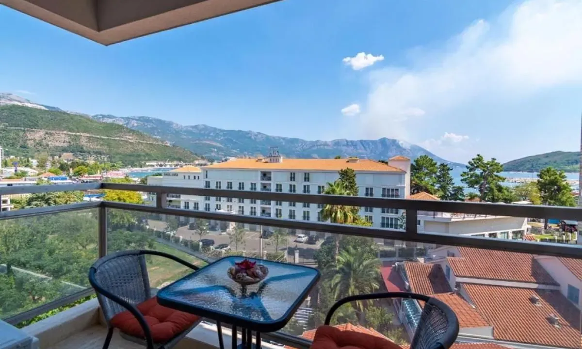 Prodaja, jednosoban stan, 46m², Centar, Budva