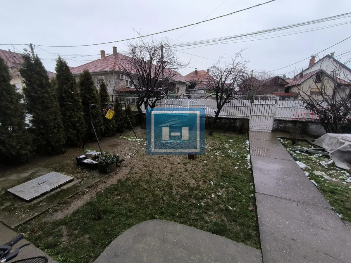 Sale, house, 291m², Ćuprija, Srbija