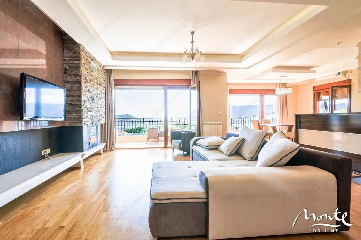 Prodaja, kuća, 227m², Zelenika, Herceg Novi