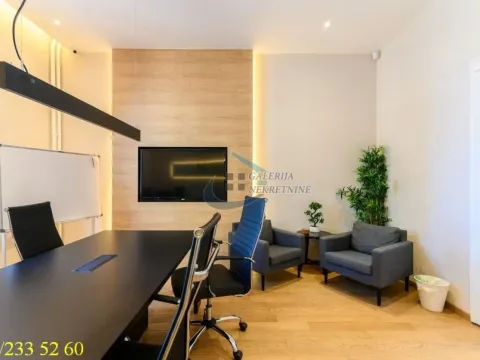 Izdavanje, poslovni prostor, 21m², Stari Grad, Beograd - image 13