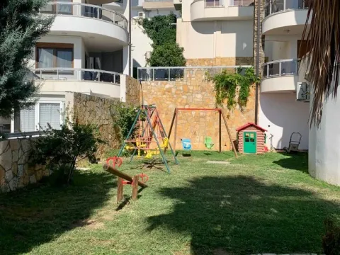 Sale, two bedroom apartment, 64m², Dobra Voda, Budva - image 2