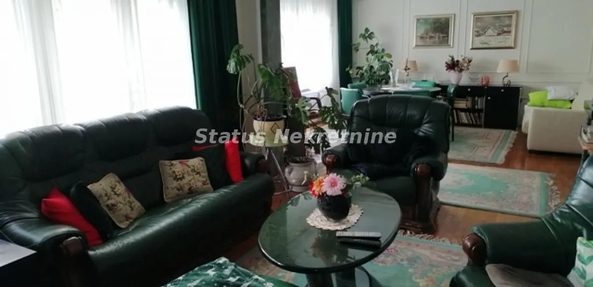 Prodaja, kuća, 274m², Temerin, Novi Sad