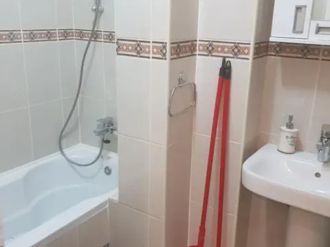 Izdavanje, jednosoban stan, 42m², Novi Sad, Srbija - image 16