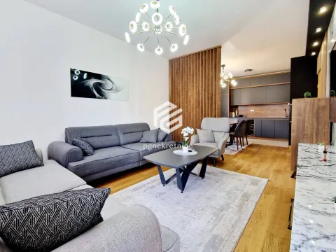 Prodaja, dvosoban stan, 71m², City Kvart, Podgorica - image 4