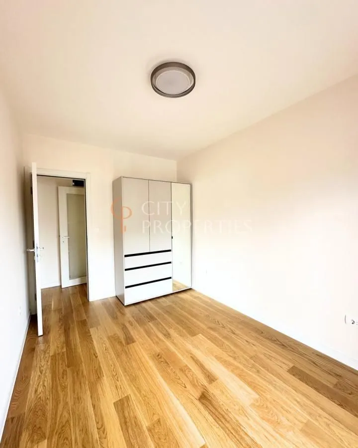 Rent, apartment, 72m², Central Point, Podgorica