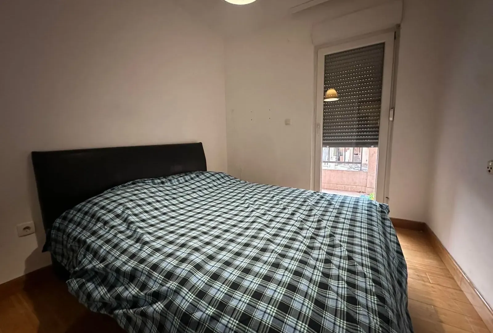Izdavanje, jednosoban stan, 45m², Vezirov Most, Podgorica