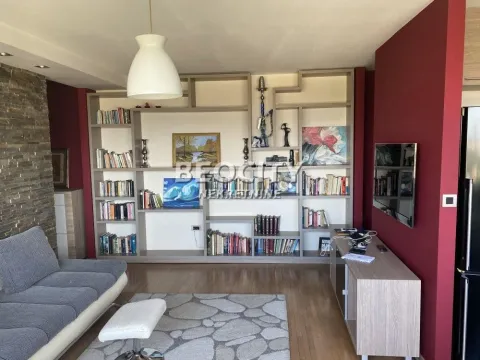 Stan in Dedinje Sve Podlokacije