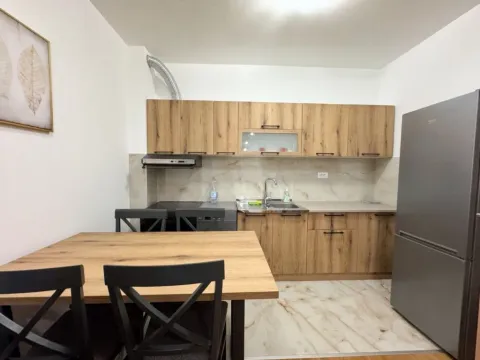 Izdavanje, jednosoban stan, 500m², Momišići, Podgorica - image 10