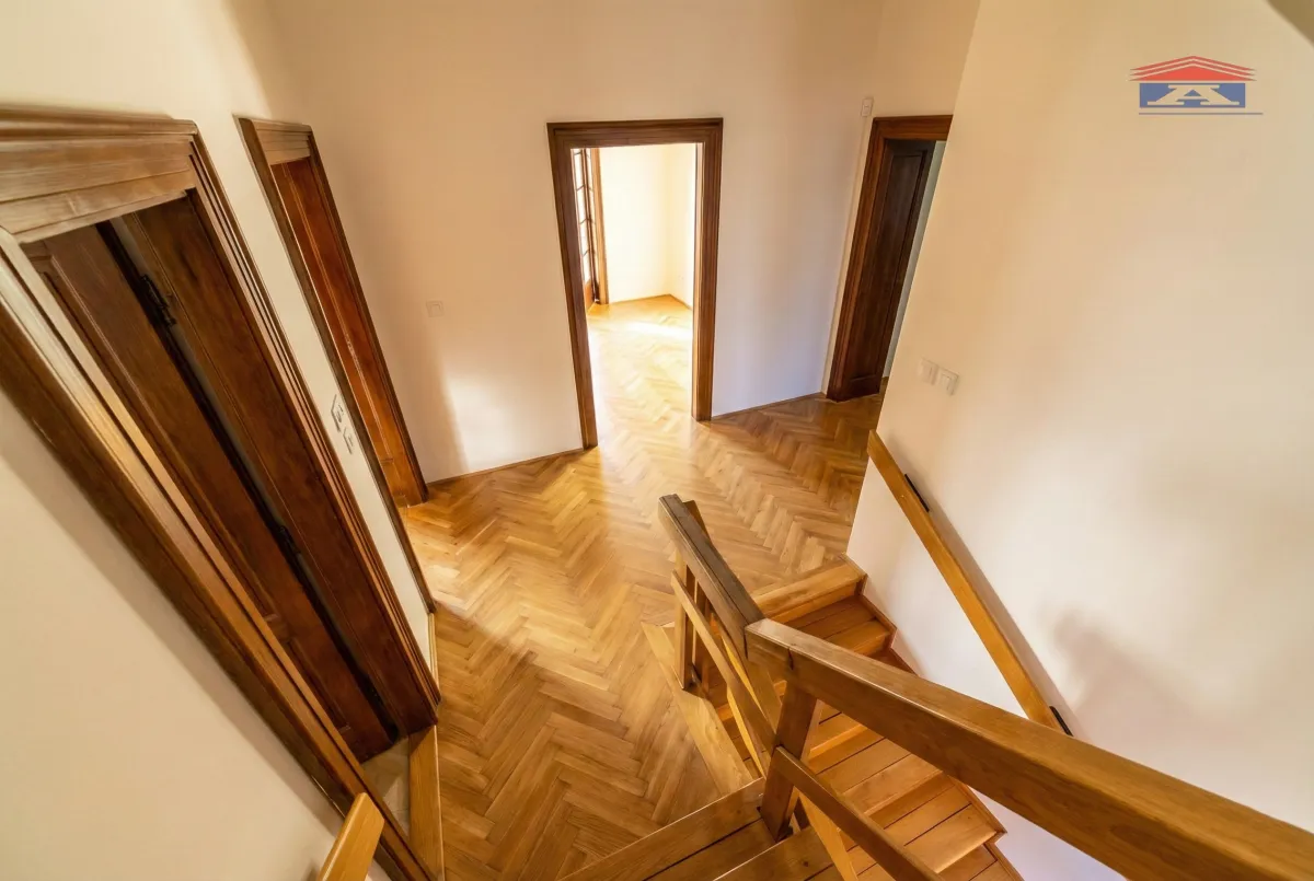 Sale, house, 298m², Jodna Banja, Novi Sad Sve Podlokacije