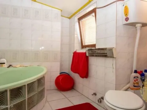 Izdavanje, trosoban stan, 110m², Stari Grad, Beograd - image 13