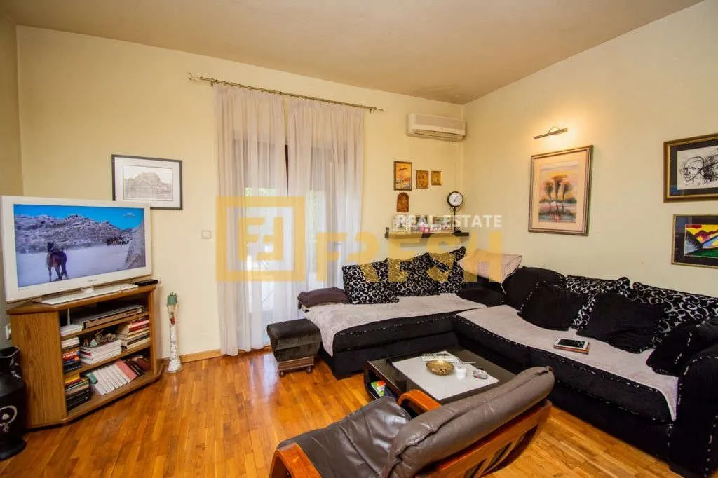 Sale, house, 300m², Donja Gorica, Podgorica