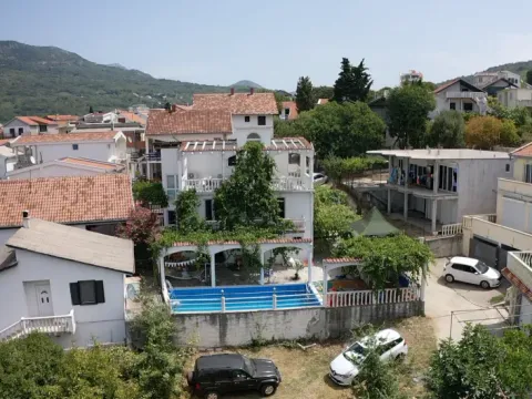 Prodaja, kuća, 220m², Dobre Vode, Bar
