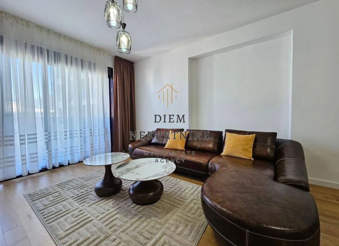 Rent, one bedroom apartment, 70m², Centar, Bar
