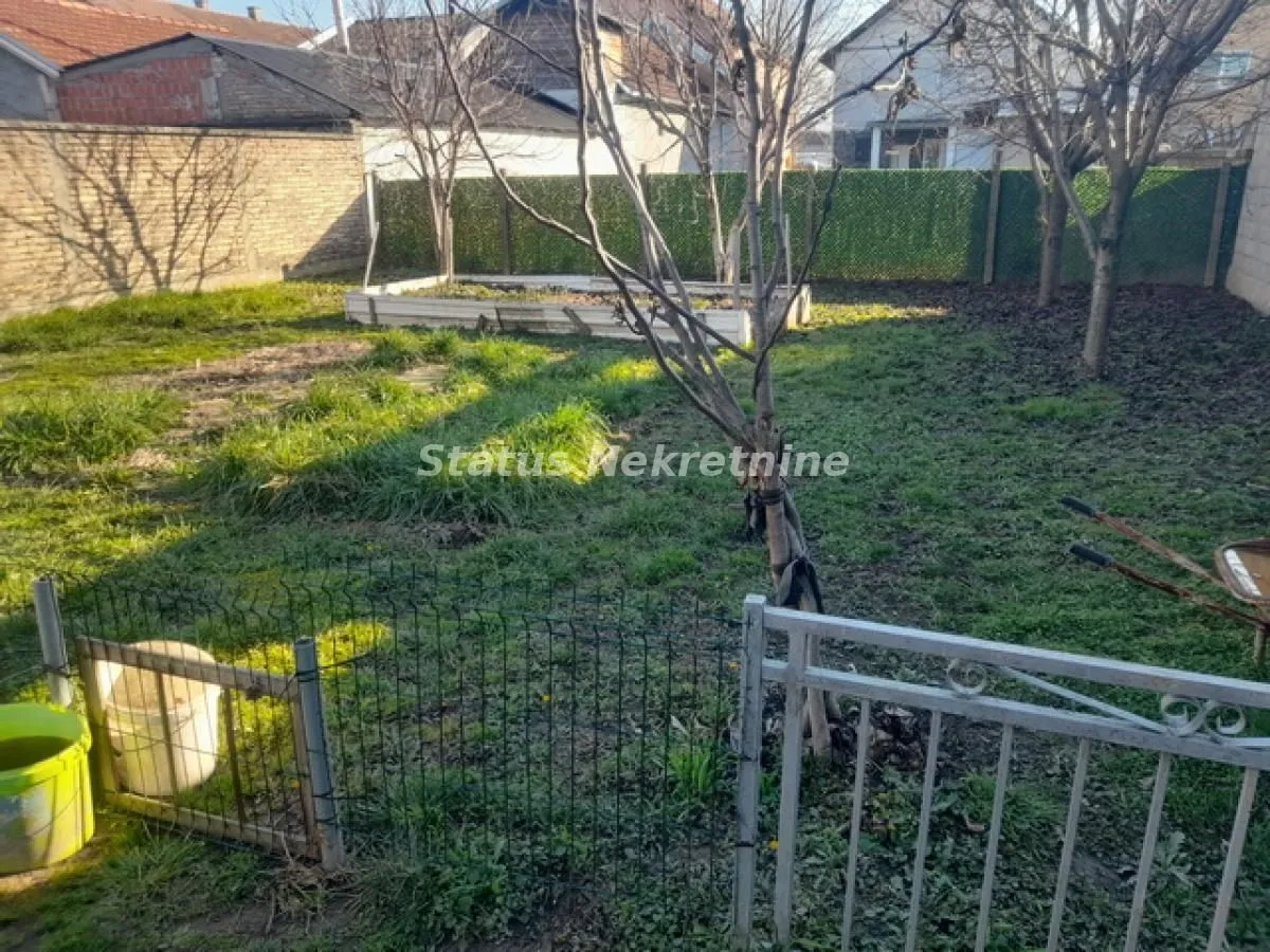 Prodaja, kuća, 157m², Futog, Novi Sad Sve Podlokacije