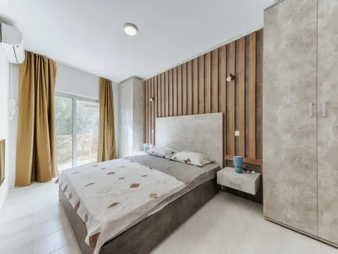 Prodaja, kuća, 250m², Utjeha, Bar - image 2