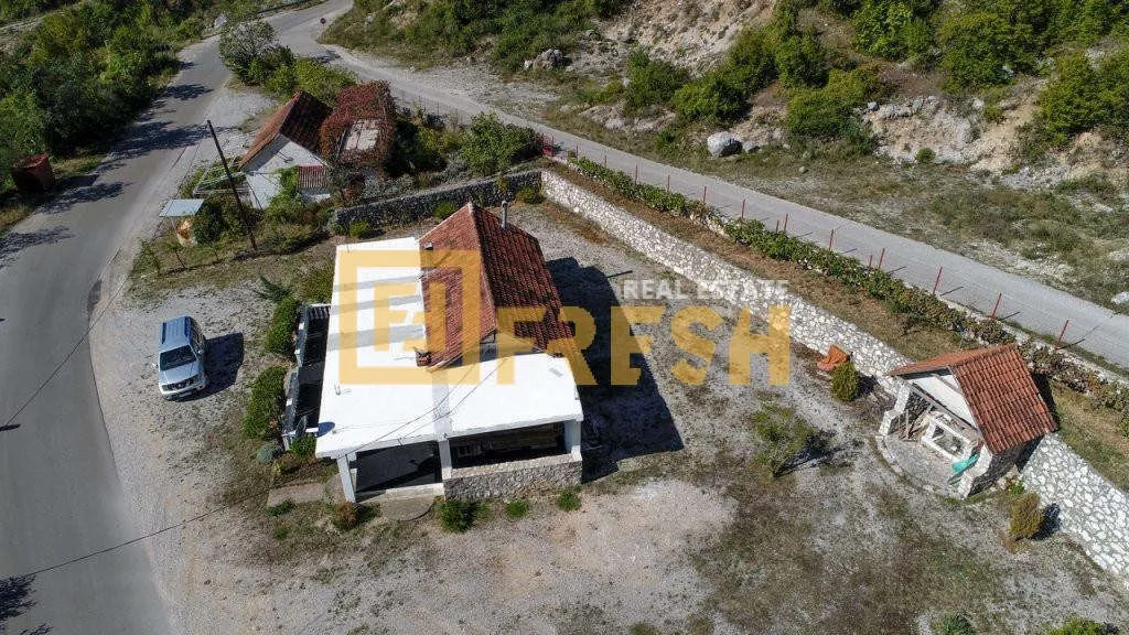 Sale, office space, 1028m², Nikšić, Crna Gora