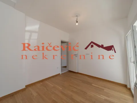 Prodaja, trosoban stan, 95m², Grocka, Beograd - image 12