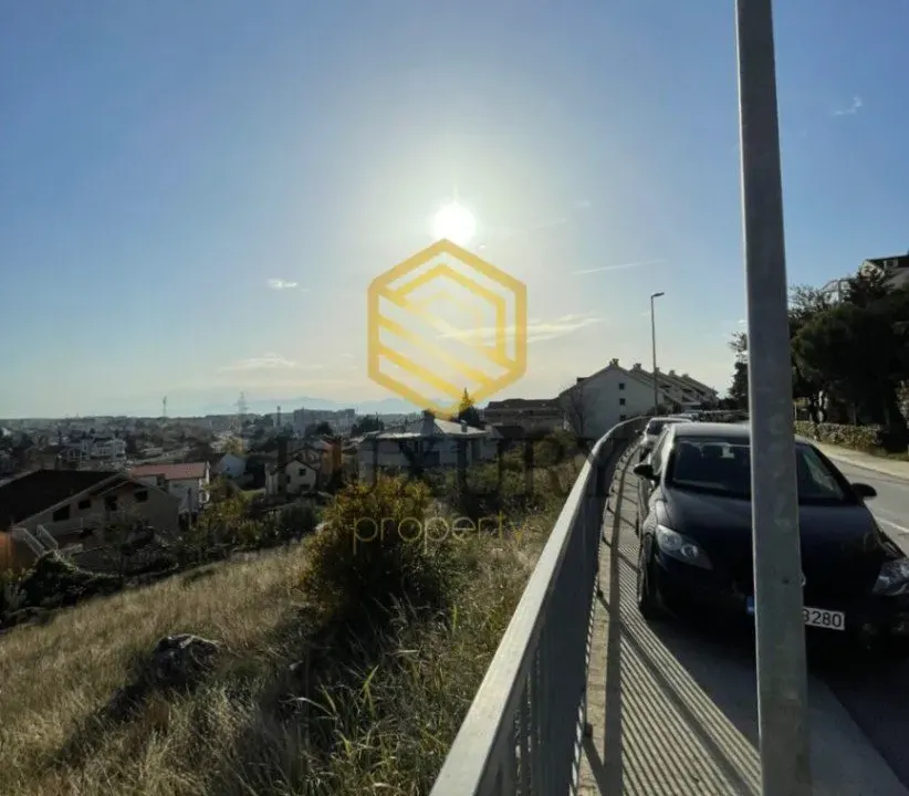 Prodaja, plac, 800m², Centar, Podgorica