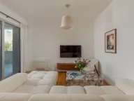 Sale, three bedroom apartment, 129m², Dobrota, Kotor - image 2