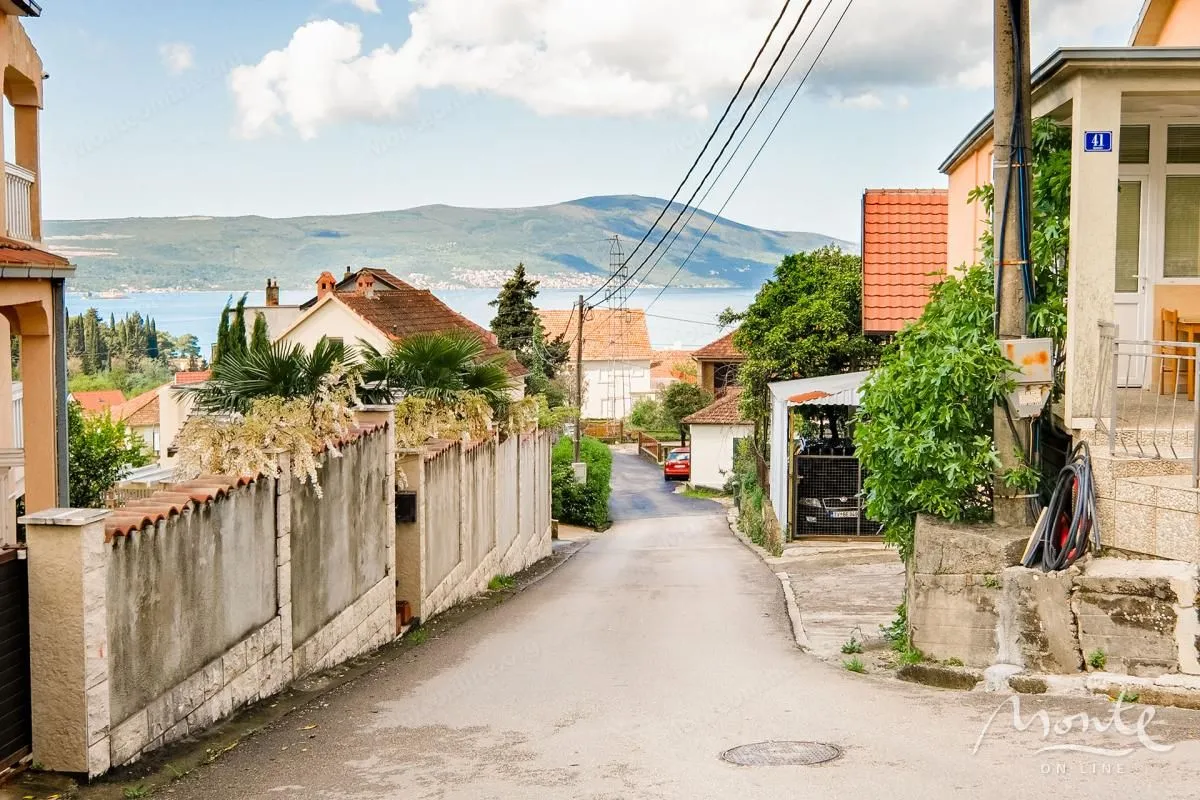 Prodaja, kuća, 119m², Tivat, Crna Gora