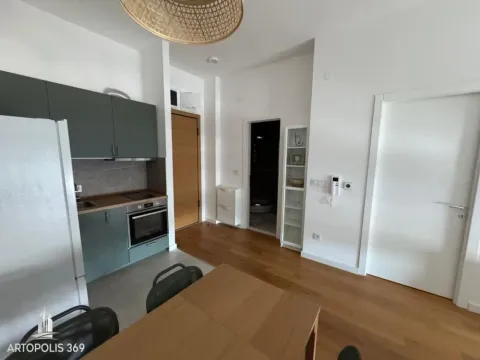 Prodaja, jednosoban stan, 38m², Severni Bulevar, Zvezdara Sve Podlokacije - image 4
