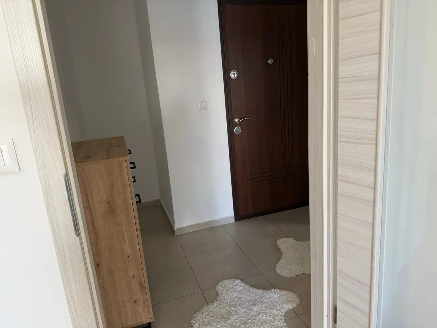 Izdavanje, jednosoban stan, 53m², Ljubović, Podgorica