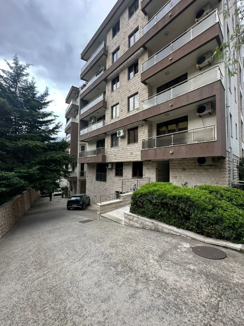 Rent, one bedroom apartment, 48m², Budva, Crna Gora