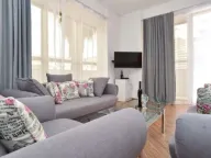 Izdavanje, dvosoban stan, 89m², Centar, Budva - image 10