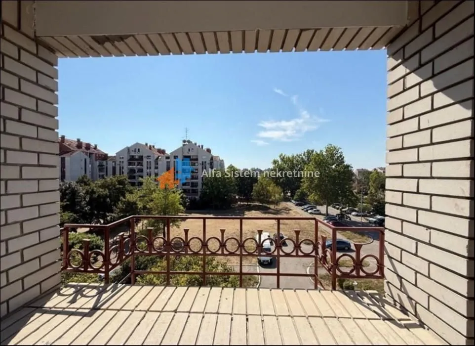 Izdavanje, četvorosoban stan, 90m², Bezanijska Kosa 2, Bežanijska Kosa Sve Podlokacije