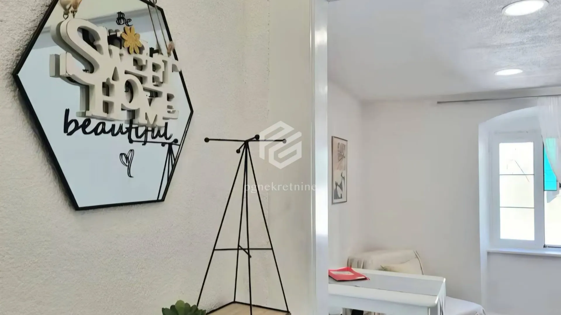 Prodaja, jednosoban stan, 34m², Kotor, Crna Gora