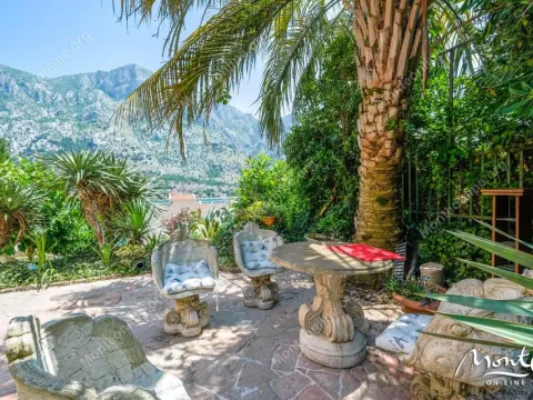 Prodaja, kuća, 172m², Muo, Kotor - image 23