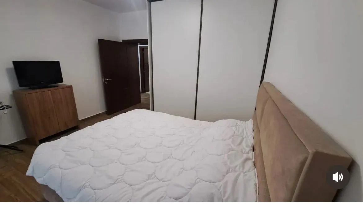 Izdavanje, dvosoban stan, 68m², Centar, Podgorica