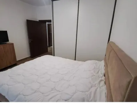 Izdavanje, dvosoban stan, 68m², Centar, Podgorica - image 4