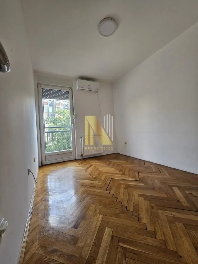 Sale, three bedroom apartment, 83m², Bulevar Oslobodjenja, Novi Sad Sve Podlokacije