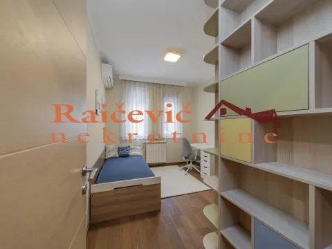 Izdavanje, trosoban stan, 98m², Lion, Zvezdara Sve Podlokacije - image 17