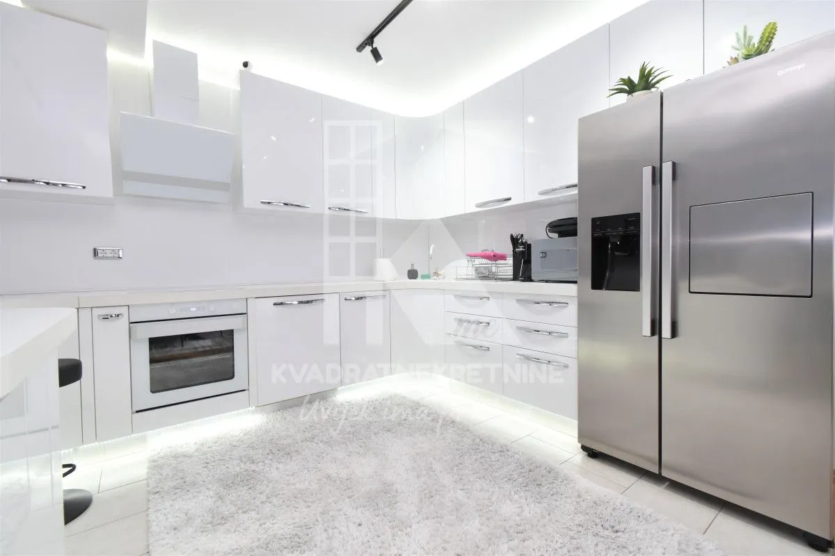 Prodaja, stan, 142m², Dalmatinska ulica, Podgorica